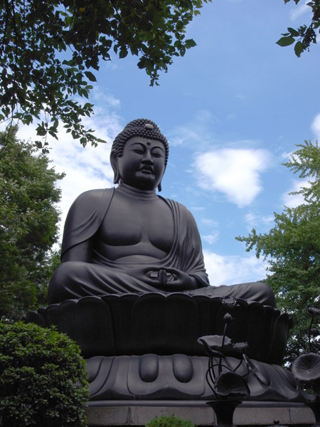 啧