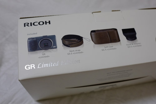 R[ GR Limited EditioñpbP[W